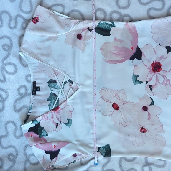 White floral print blouse, sizes xs - Picture 4 of 5